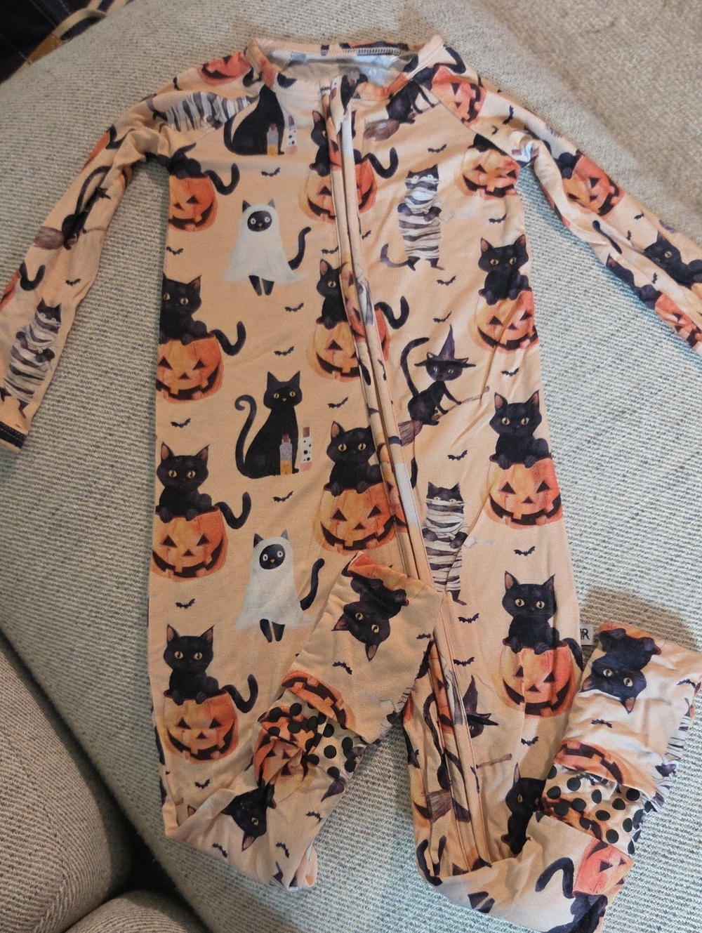 Bums & Roses Halloween Convertible Pajamas with Black Cat & Pumpkin Print
